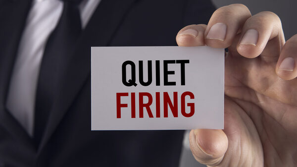 Quiet Firing có nghĩa là sa thải nhân viên trong im lặng