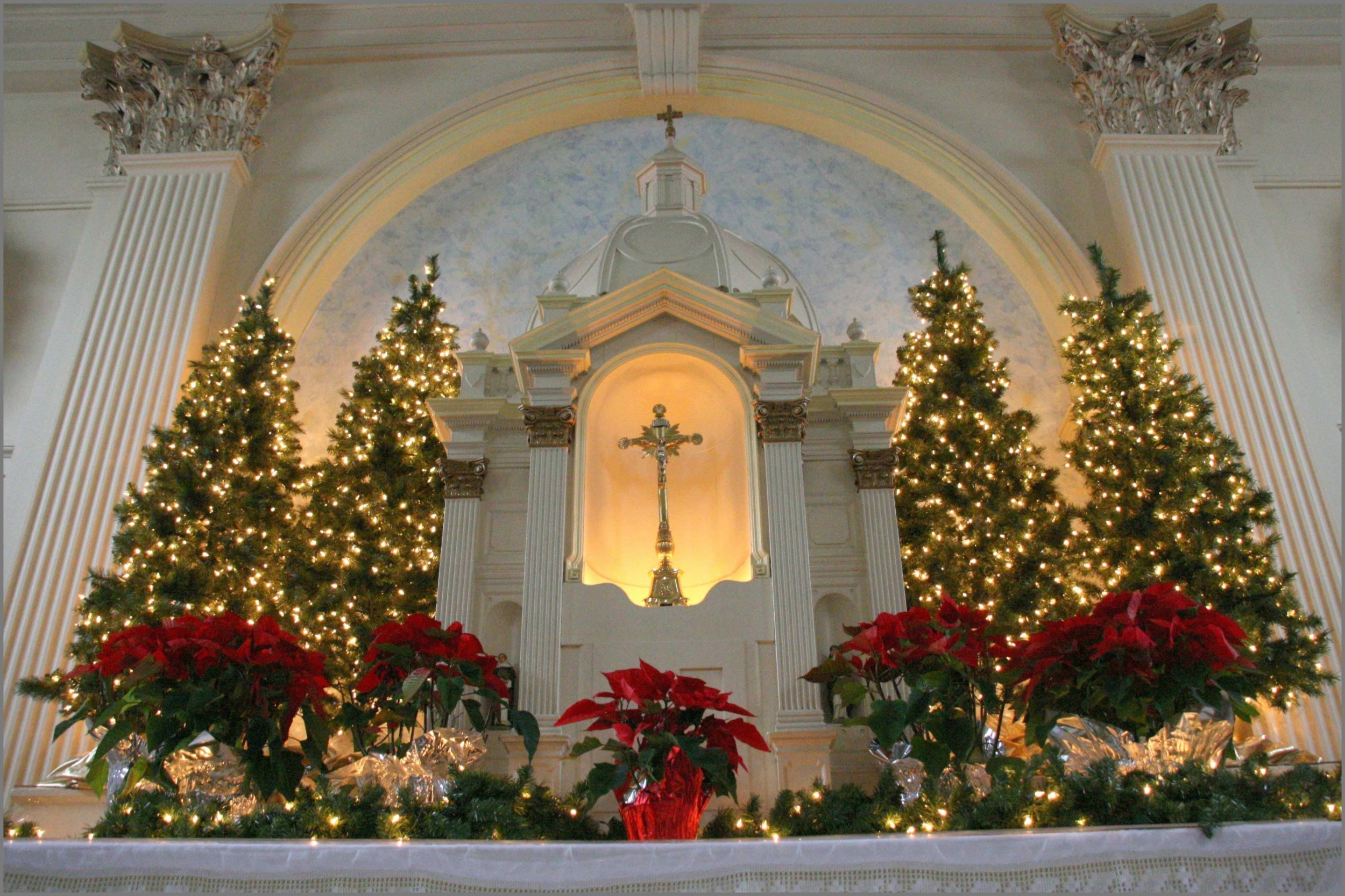 Trang trí Giáng sinh nhà thờ đẹp và ấm áp