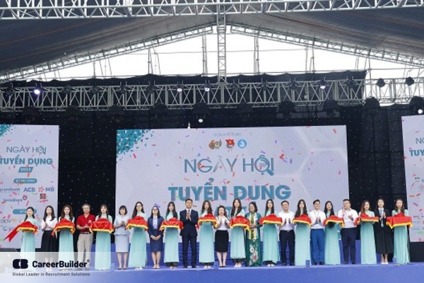 NGÀY HỘI TUYỂN DỤNG VIỆC LÀM 2023:  THỎA SỨC KHÁM PHÁ, TÌM KIẾM CƠ HỘI VIỆC LÀM