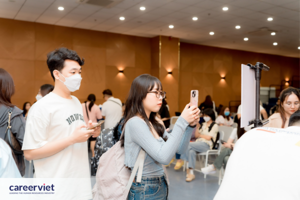 Tuần lễ việc làm – The 1st HSU CareerWeek: Nền tảng vững chắc cho sinh viên Hoa Sen khởi đầu sự nghiệp