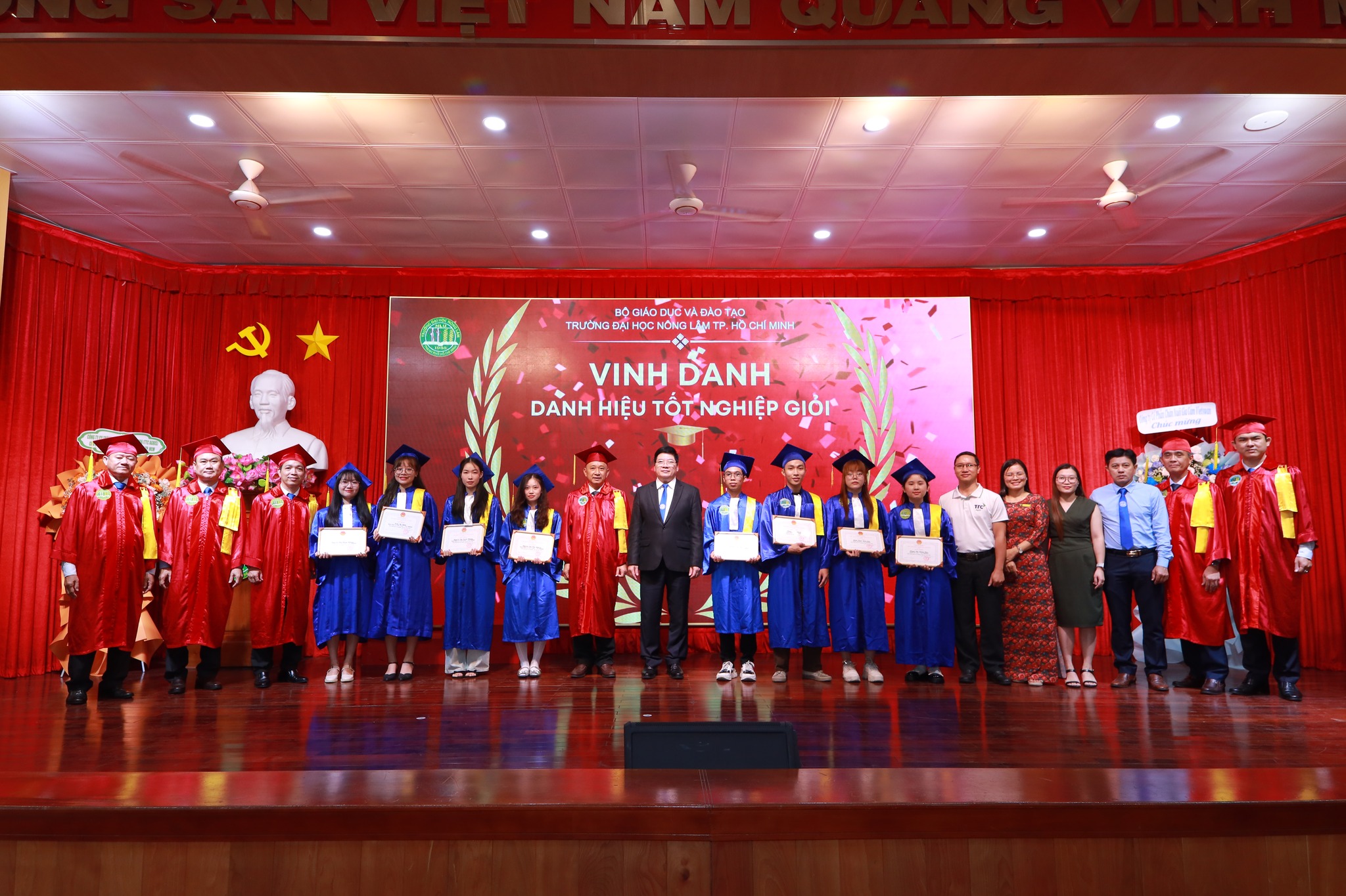 Lễ tốt nghiệp tại Trường Đại học Nông Lâm TP. HCM