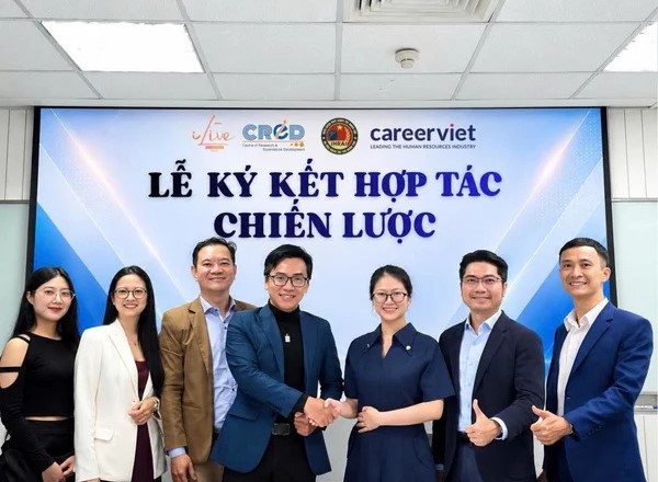CRED và CareerViet thiết lập quan hệ hợp tác chiến lược dài hạn, tập trung vào các giải pháp phát triển nhân lực bền vững. Nguồn: CRED