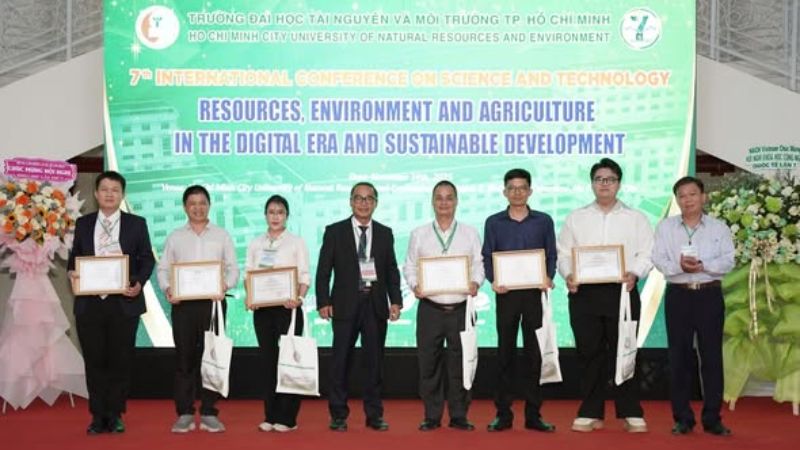 Hội nghị Khoa học Quốc tế lần VII - Triển lãm Khoa học Công nghệ và Ngày hội việc làm lần IV