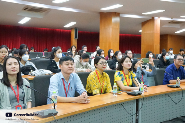 Workshop “Hướng dẫn tạo CV và kỹ năng phỏng vấn” tại trường Cao Đẳng Sài Gòn