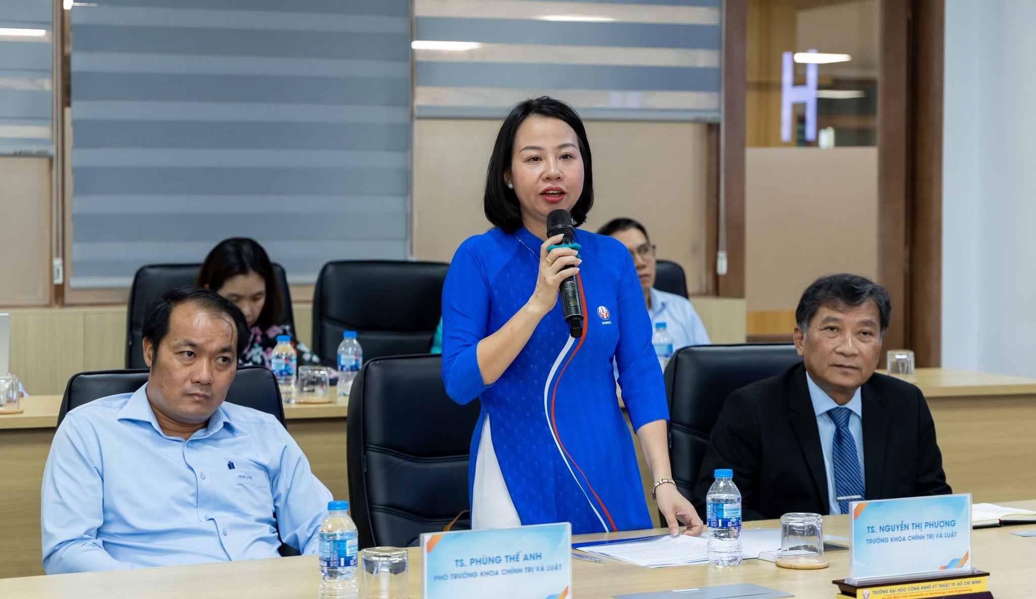 Nhà trường và các đối tác đã trao đổi, thảo luận về những nội dung hợp tác. Nguồn HCM-UTE