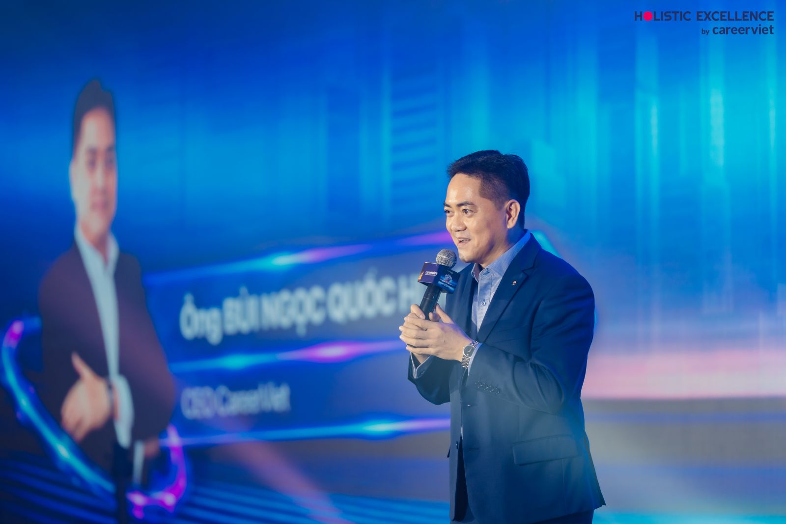 Ông Bùi Ngọc Quốc Hưng – CEO CareerViet chia sẻ tại sự kiện