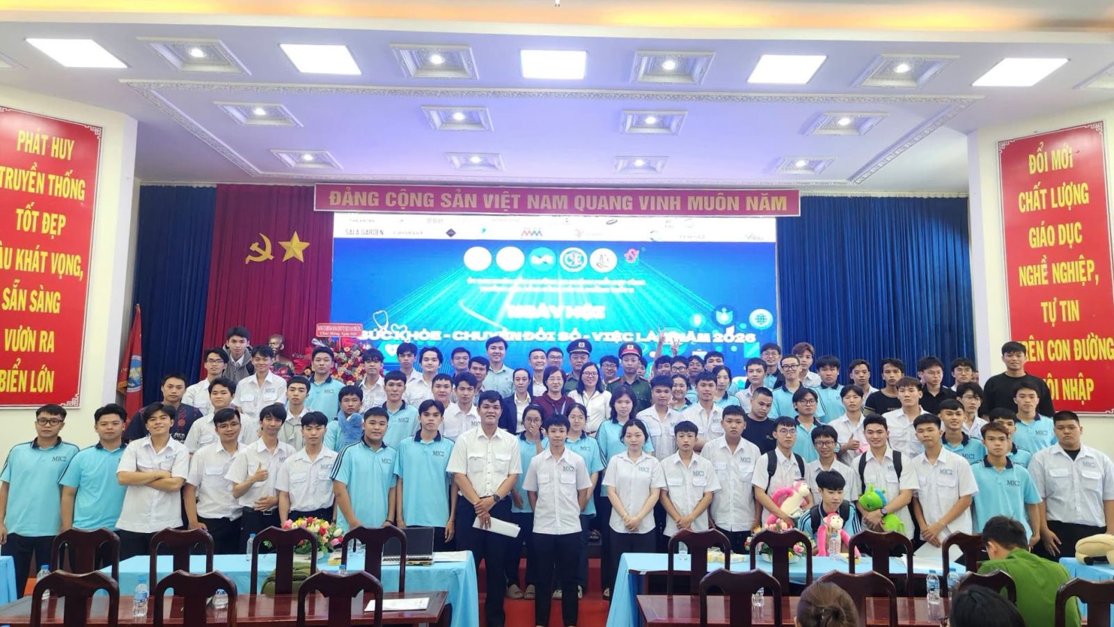 Chương trình thu hút đông đảo sinh viên tham gia. Nguồn: MIC2