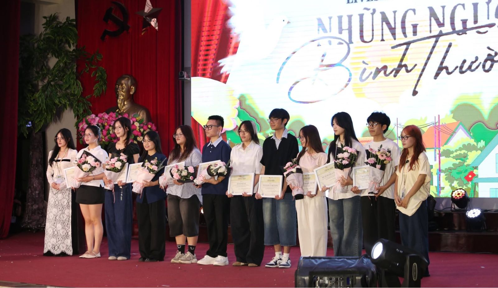 Chương trình đã thành công khắc họa lại bức tranh muôn màu của cuộc sống. Nguồn: Liveshow Kịch 2026 - Những Người Bình Thường