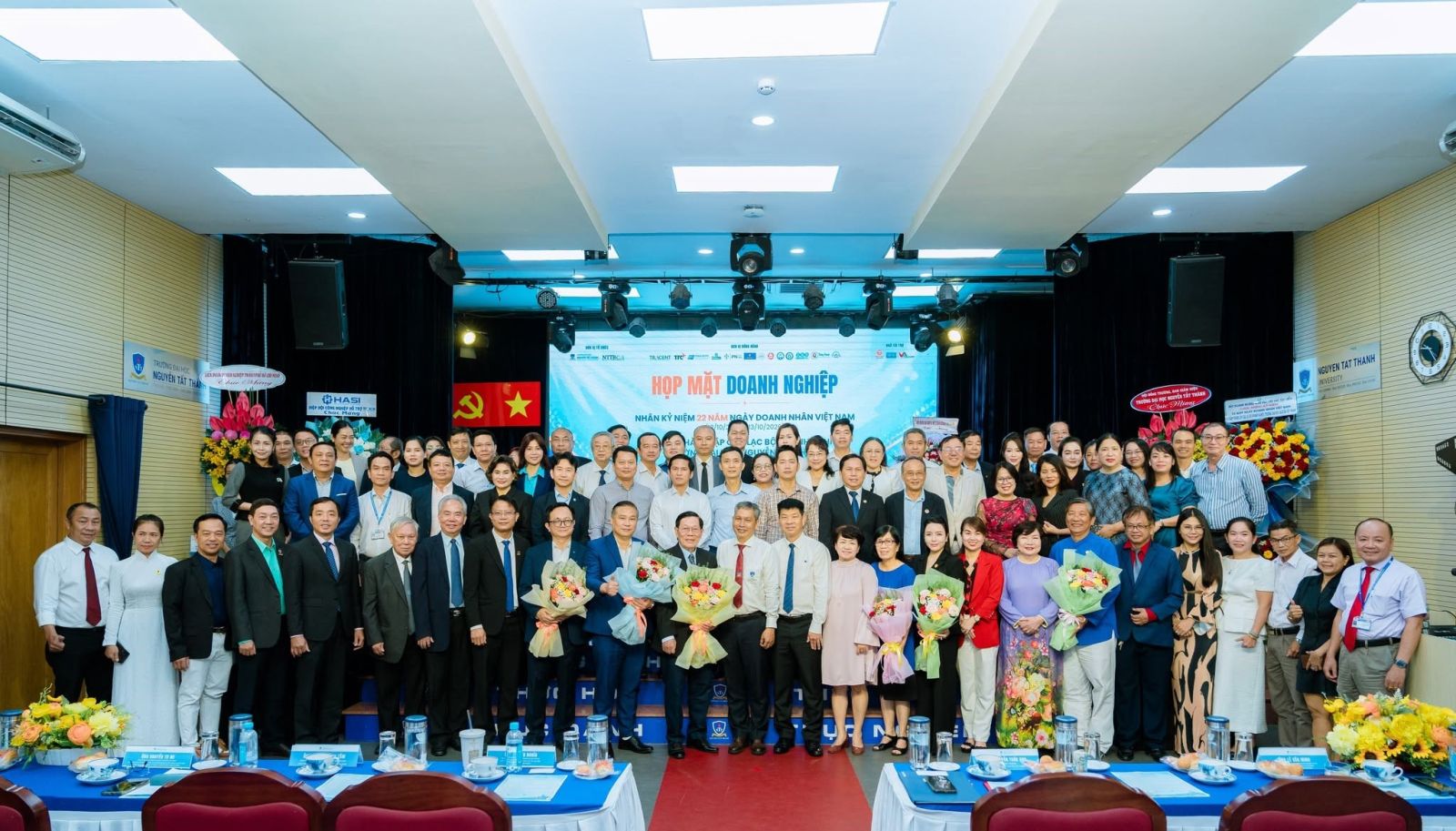 Sự kiện kỷ niệm kỷ niệm 22 năm Ngày Doanh nhân Việt Nam và 17 năm thành lập Câu lạc bộ Doanh nghiệp NTTU. Nguồn: NTTU