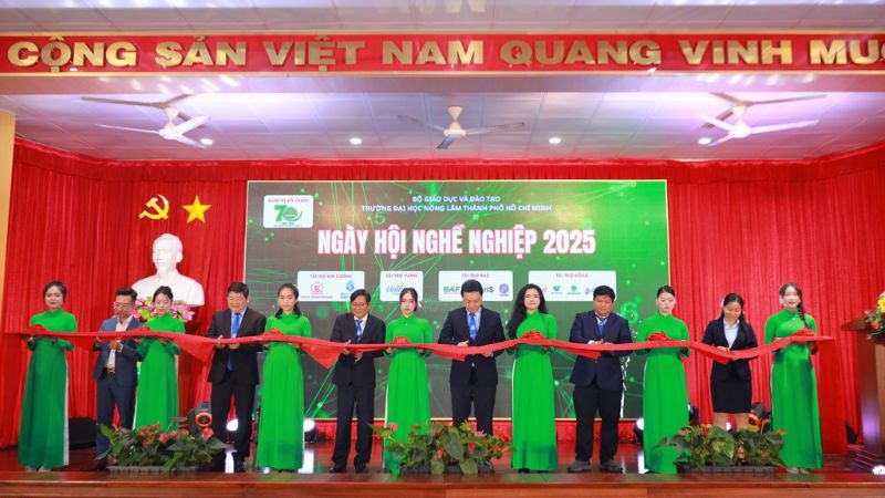 Khai mại Ngày hội Nghề nghiệp 2025