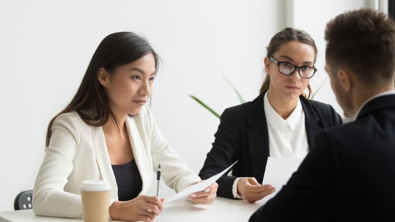 Quản lý nhân sự có nhiệm vụ xây dựng chiến lược đào tạo nhân viên giúp tạo đội ngũ nhân viên vững mạnh (Nguồn: Internet)