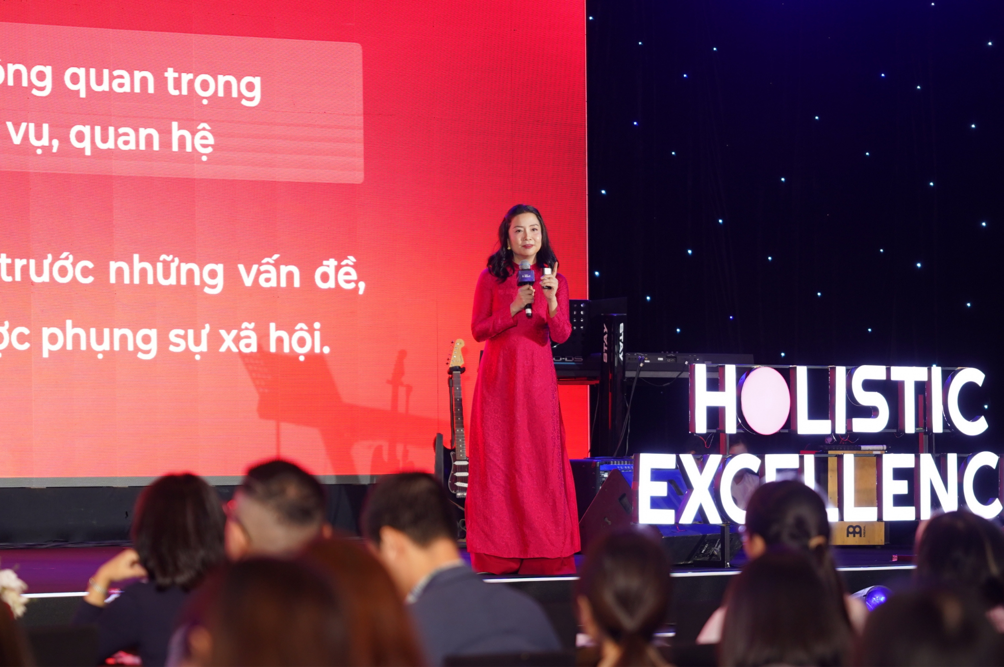 Bà Hoàng Thị Mỹ Hạnh - Phó Tổng Giám đốc, Vinpearl chia sẻ