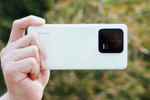 Ảnh thực tế Xiaomi 13 Pro với thiết kế mới, camera Leica 1 inch