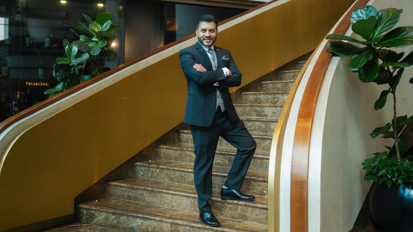 Ông Mario Mendis – Tổng Giám Đốc Sofitel Saigon Plaza