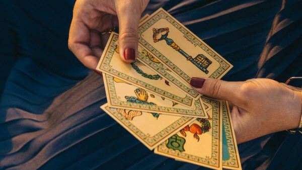 Lợi ích của xem bài Tarot