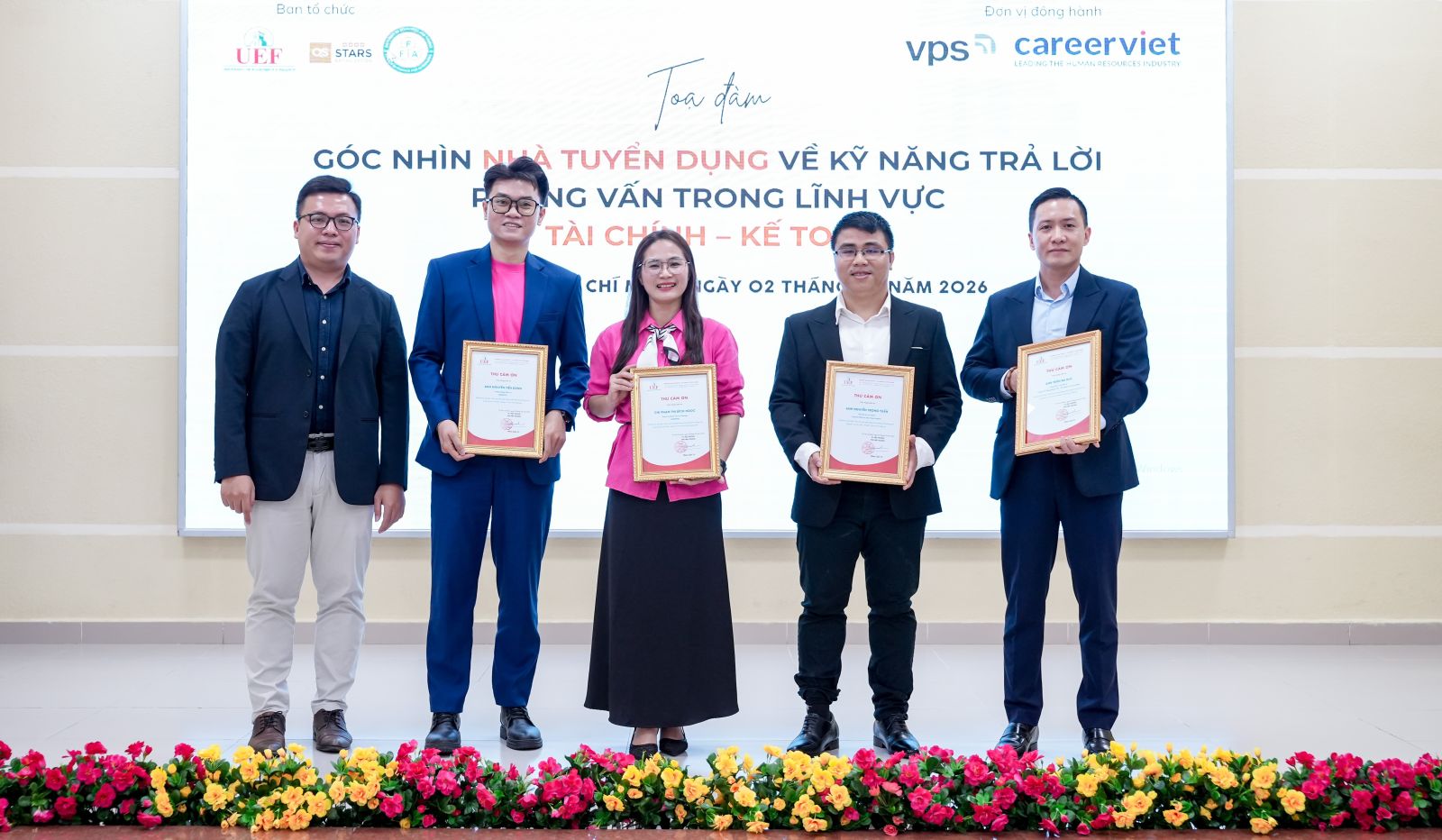 Bức Tranh Tuyển Dụng Dưới Góc Nhìn Chuyên Gia