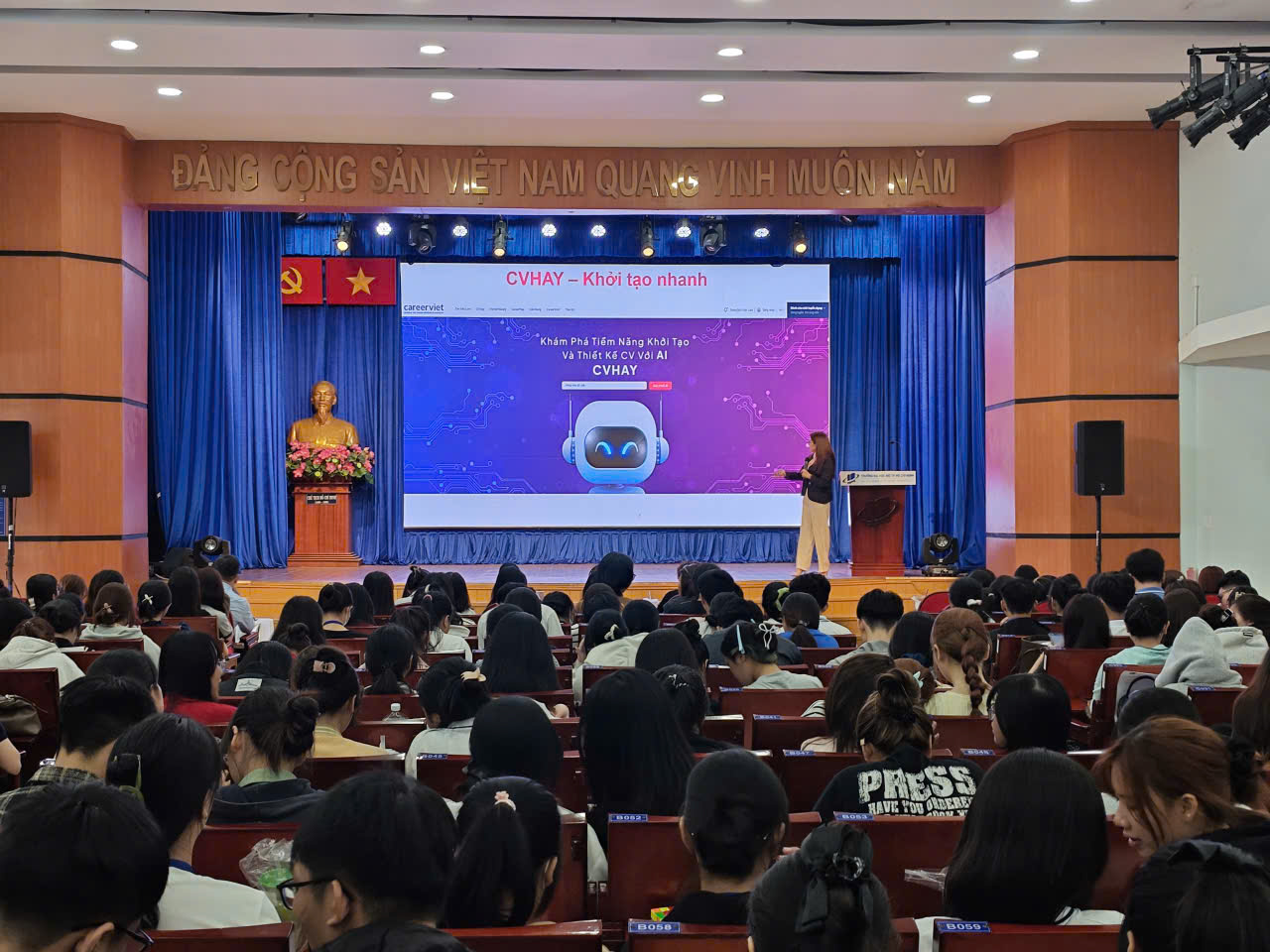 CareerViet Đồng Hành Cùng Đại Học Mở Tp.Hcm