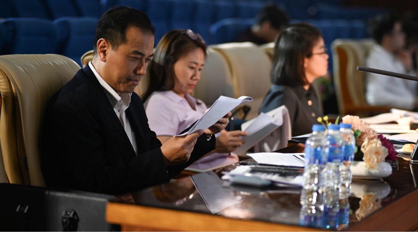 Ban Giám Khảo của cuộc thi. Nguồn: EEC - Economic English Club of NEU