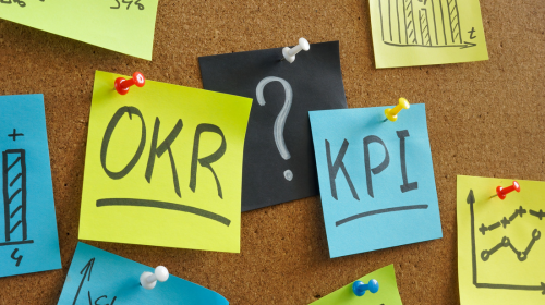 Sự khác nhau giữa KPI và OKR. Nguồn: Internet