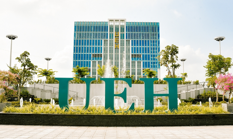 Điểm chuẩn UEH 2026 dự kiến khoảng 23 - 28,5 điểm