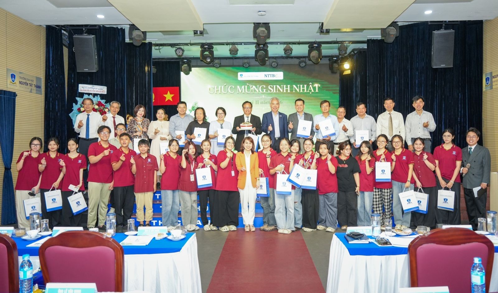 Đông đảo sinh viên NTTU tham gia sự kiện. Nguồn: Trường Đại học Nguyễn Tất Thành