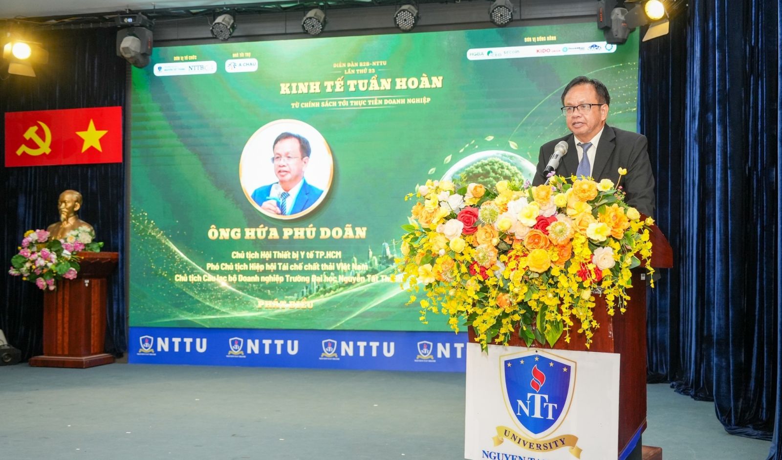 Ông Hứa Phú Doãn – Chủ tịch CLB Doanh nghiệp Trường Đại học Nguyễn Tất Thành. Nguồn: Trường Đại học Nguyễn Tất Thành