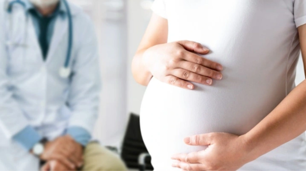 Mang thai 27 tuần bị cắt hợp đồng lao động, chế độ thai sản tính sao?