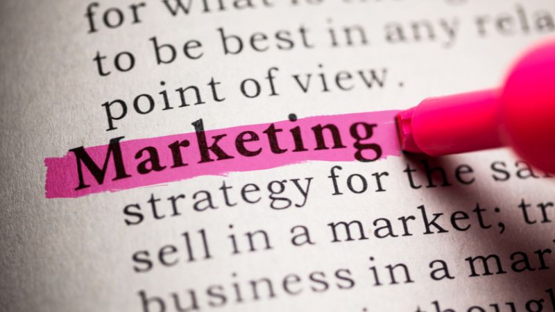 Marketing là gì? Marketing là cầu nối giữa khách hàng và doanh nghiệp