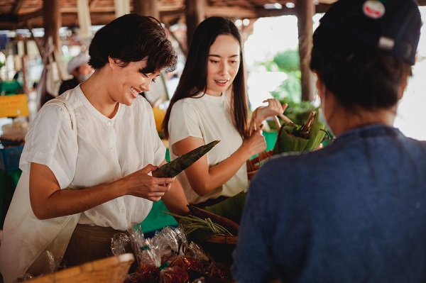 Nỗi khổ của lực lượng chăm sóc khách hàng dịp lễ tết