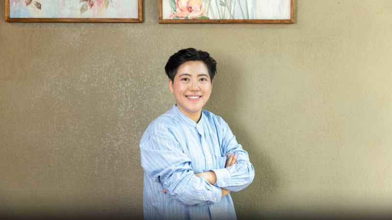 ”Thay vì theo đuổi khái niệm “đam mê” (passion) vốn khá mơ hồ và khó khăn, hãy đi theo khả năng đóng góp (contribution).” – Chị Nam Phương Oxford