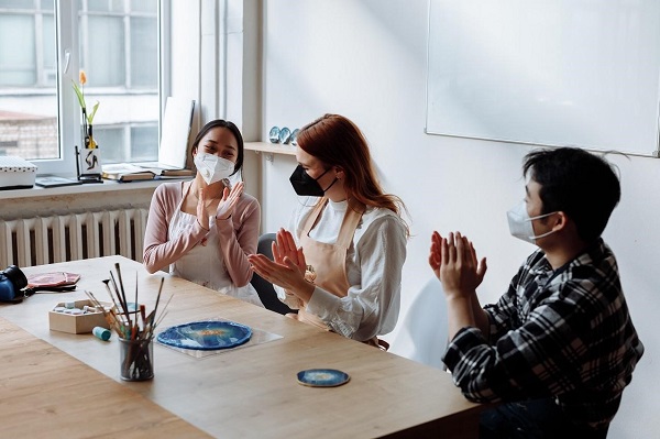 Mỗi ngày, khi bạn đưa ra quyết định, hãy để ý nhu cầu của cả nhóm