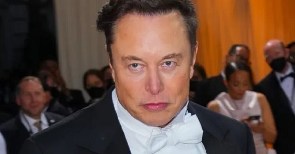 Sếp Elon Musk ''đáng sợ'' thế nào: Đã chuyển hết phòng họp ở trụ sở Twitter thành… buồng ngủ, bắt nhân viên làm cả ngày lẫn đêm
