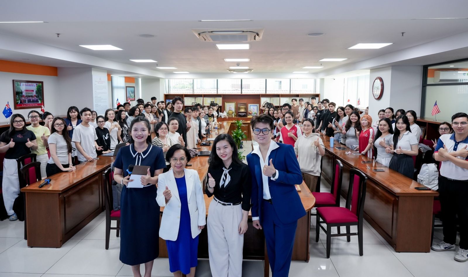 Talkshow “Từ sinh viên đến ứng viên: Xây dựng hình ảnh cá nhân trên mạng xã hội”. Nguồn: UEF
