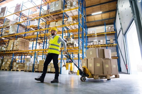 Warehouse Supervisor là gì? Mô tả chi tiết công việc của giám sát kho