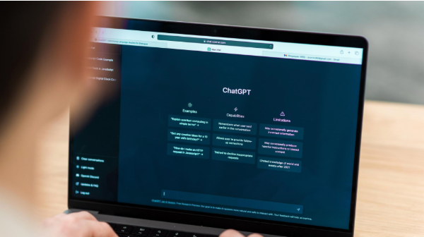 Dùng Chat GPT viết JD có thể giúp tối ưu tin tuyển dụng (Nguồn: Internet).
