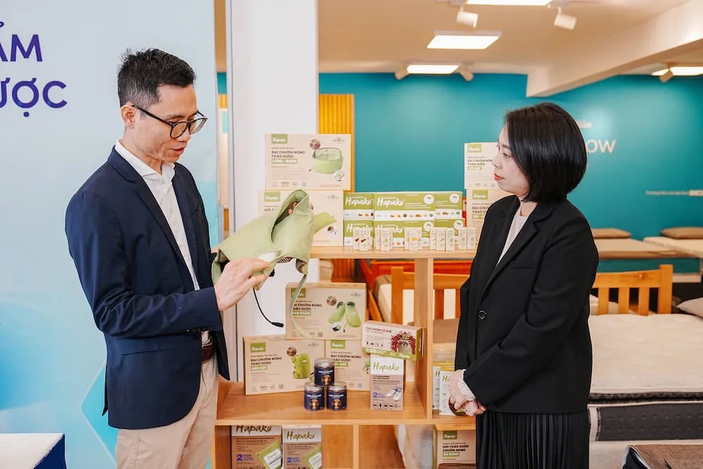 Chị Nguyễn Thị Thanh Huyền chia sẻ về minh bạch &amp; lãnh đạo làm gương