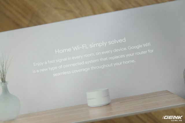 
Tận hưởng kết nối nhanh ở mọi phòng, trên mọi thiết bị. Google Wifi là một hệ thống kết nối mới, thay thế router của bạn để có một đường truyền ổn định xuyên suốt ngôi nhà.
