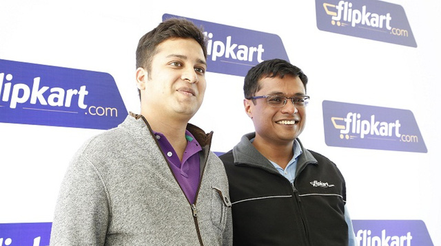 
Hai người sáng lập của Flipkart, Binny Bansal (trái) và Sachin Bansal.
