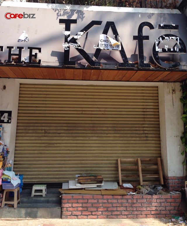 Một người dân sống gần đó cho biết The KAfe tại 34 Lê Lợi đã đóng cửa được khoảng 3-4 tháng.