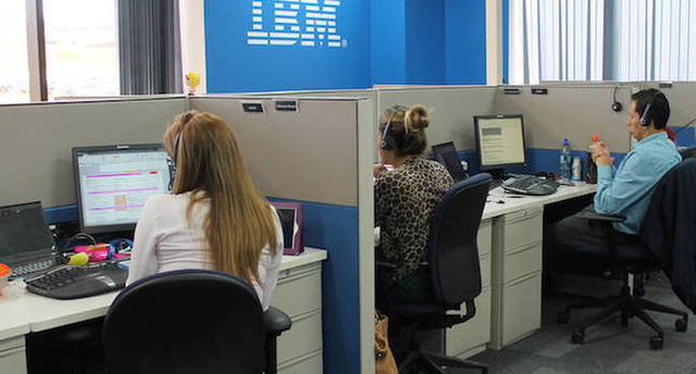IBM yêu cầu nhân viên tới văn phòng thay vì ở nhà