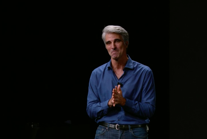 Phó giám đốc Craig Federighi đã nhanh trí xử lý tình huống và tiếp tục màn thử nghiệm