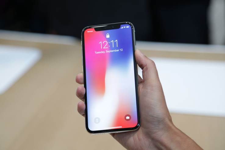 Apple cảnh báo người dùng muốn mua iPhone X phải xếp hàng từ sớm