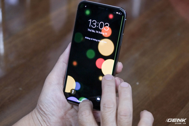 Vì tương lai của smartphone sẽ là những chiếc máy như iPhone X, chính vì vậy, người dùng sẽ buộc phải làm quen dần với những khái niệm mới