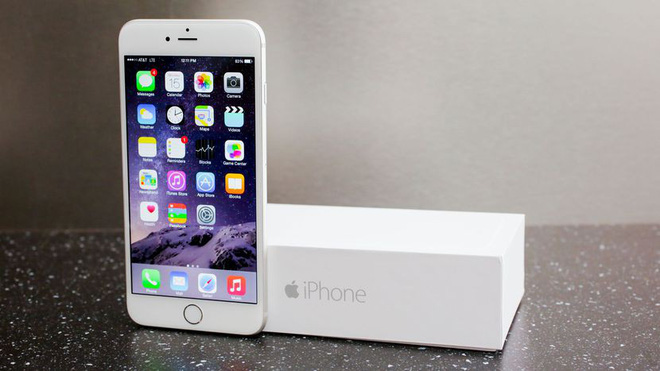 Người người nhà nhà đi thay pin, Apple hết sạch hàng dành cho iPhone 6 Plus - Ảnh 2.