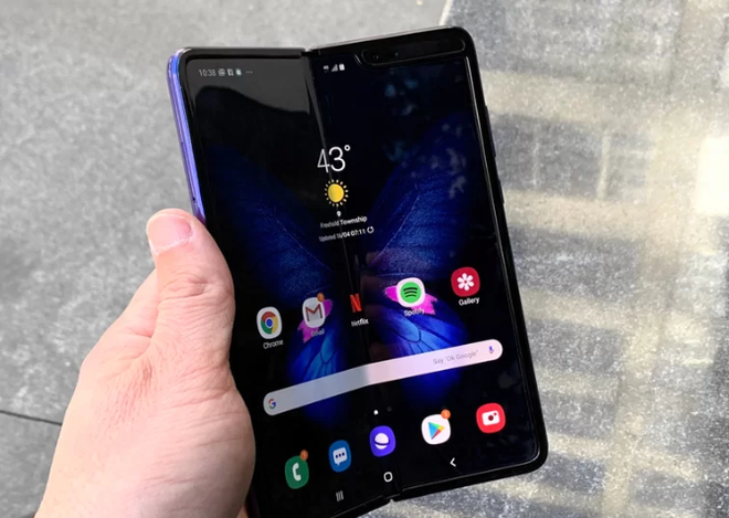 Samsung hoãn ra mắt Galaxy Fold tại Trung Quốc - Ảnh 1.