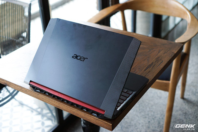Cận cảnh laptop Acer Nitro 5 phiên bản 2019 tại Việt Nam: viền màn hình đã mỏng hơn, trang bị CPU Core i9 và NVIDIA GTX 16 Series - Ảnh 1.