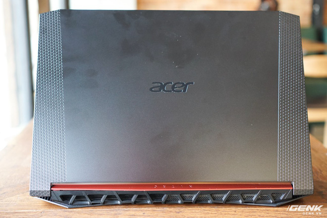 Cận cảnh laptop Acer Nitro 5 phiên bản 2019 tại Việt Nam: viền màn hình đã mỏng hơn, trang bị CPU Core i9 và NVIDIA GTX 16 Series - Ảnh 2.
