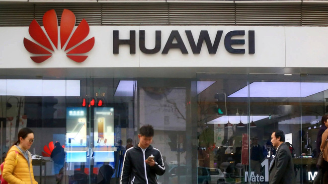 Doanh số điện thoại Huawei tăng vọt tới 130% ở Trung Quốc bất chấp lệnh cấm - Ảnh 1.