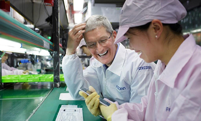Foxconn sẵn sàng hỗ trợ Apple, chuyển nhà máy lắp ráp iPhone ra khỏi Trung Quốc nếu cần thiết - Ảnh 1.