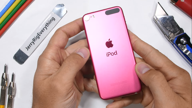 Thử độ bền iPod touch 2019: Hãy luôn dùng ốp nếu bạn muốn bảo vệ chiếc iPod của mình - Ảnh 1.